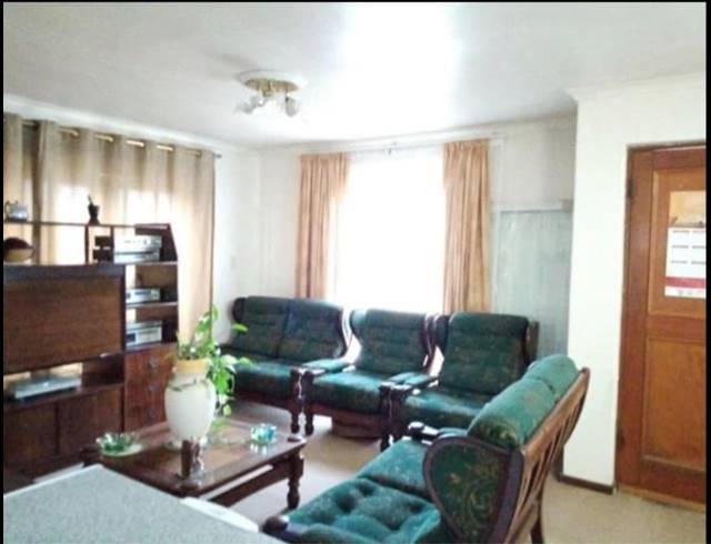 3 BEDROOM FREEHOLD FOR SALE IN ILITHA PARK
